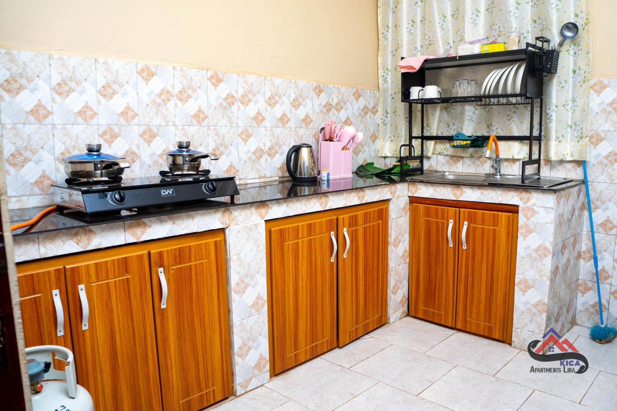 Kica Apartment With Airconditioned Bedrooms In Lira, Uganda Luaran gambar